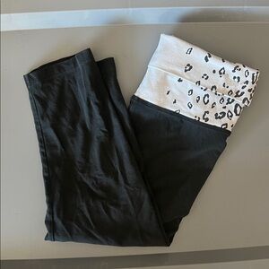 PINK Victoria's Secret Black and White Leopard Capri Length Leggings